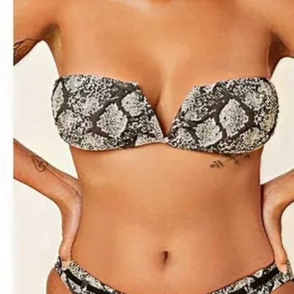Andie Swim Scala Bikini Top NWT​